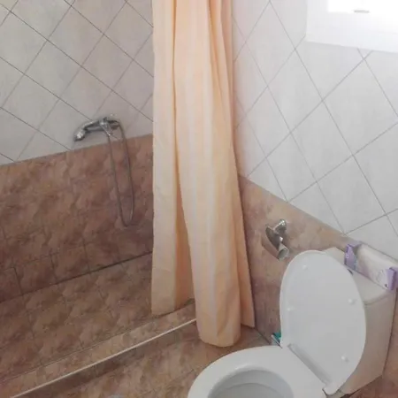 בית כפרי George *